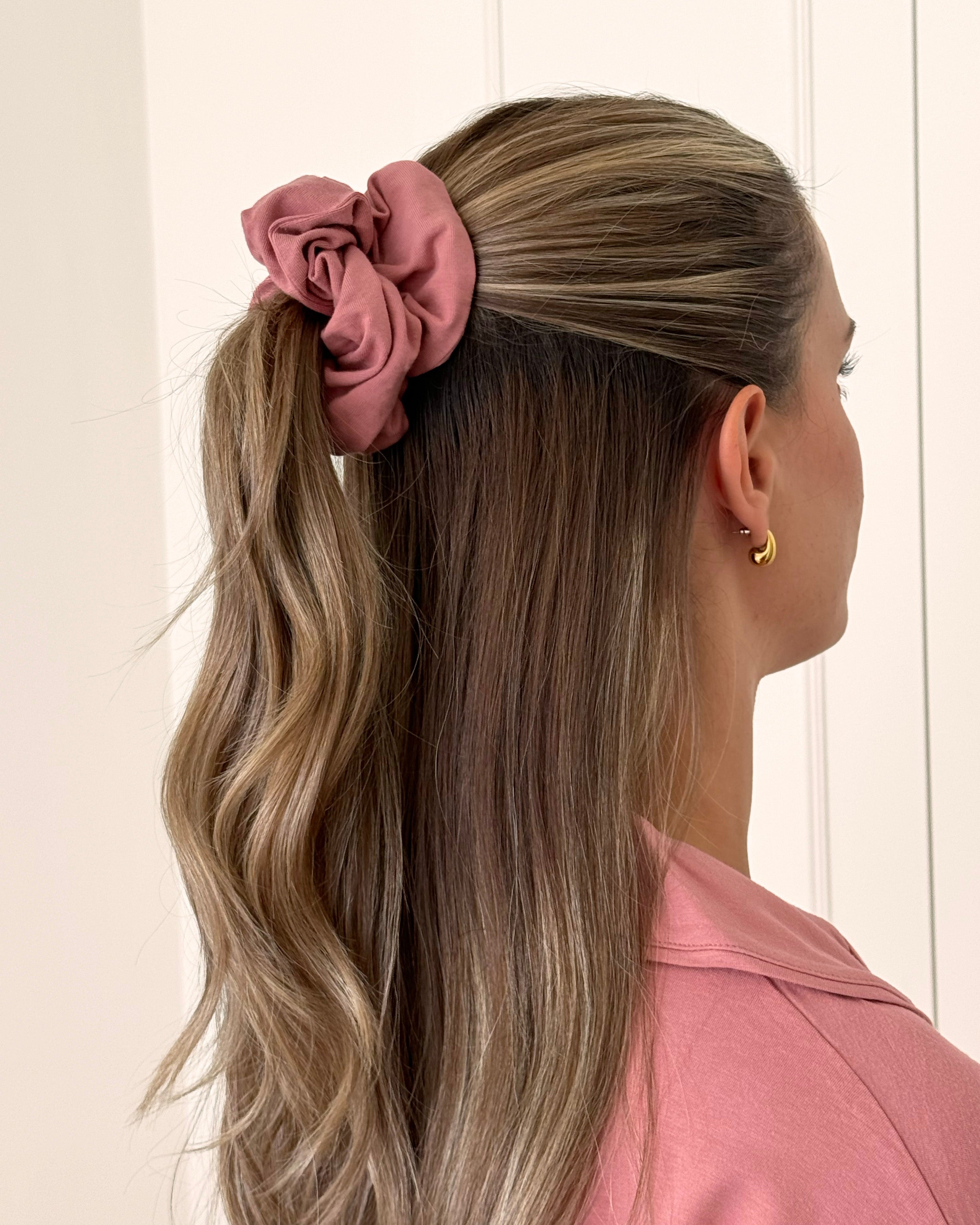 Whisper Soft Scrunchie - Ash Rose